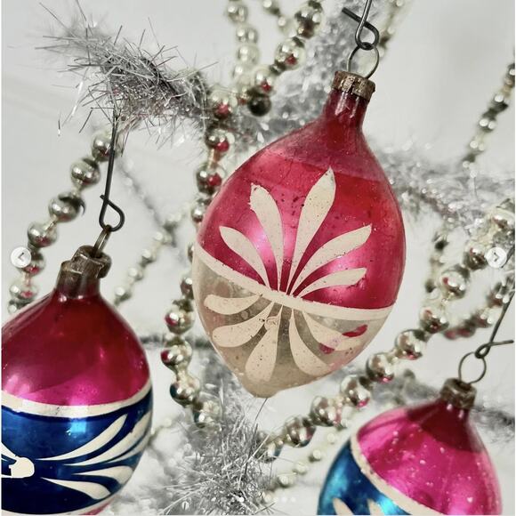 Vintage Christmas Tree Ornaments Teardrop Pink Aqua Blue Glass Poland Set 3 - Picture 3 of 9